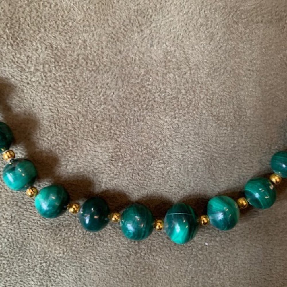 Chinese MALACHITE Graduated Bead Necklace w/Gold Spacers Vintage 25 1/2" - Picture 5 of 8